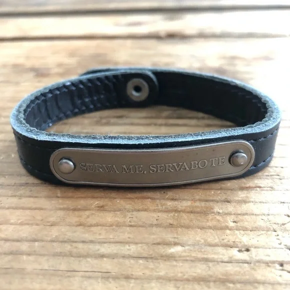 ISO Latin message Marc jacobs Latin bracelet ISO ISO ISO ISO ISO ONLY. - Picture 2 of 2